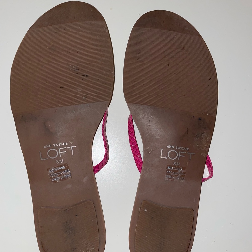 Loft Flip Flops - Picture 2 of 2